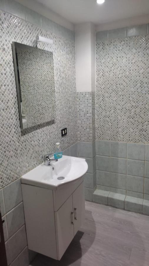 Cheap Central Room Palermo Exterior photo